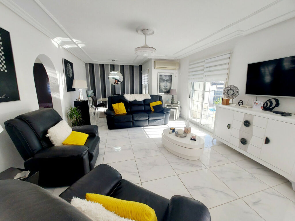 Detached Villa Orihuela Costa Alicante - image 10