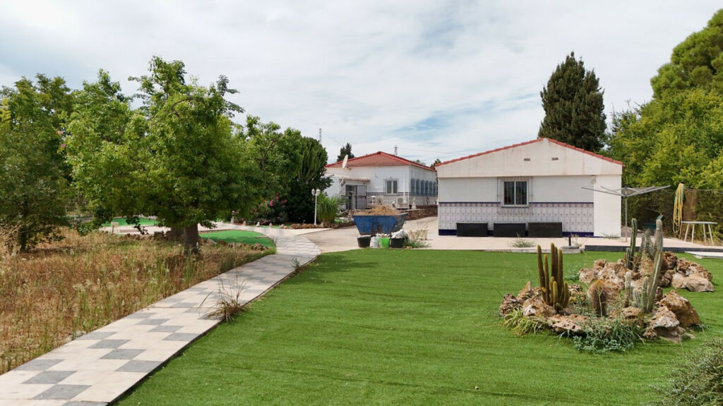 Detached Villa Alhaurín el Grande Málaga - image 10