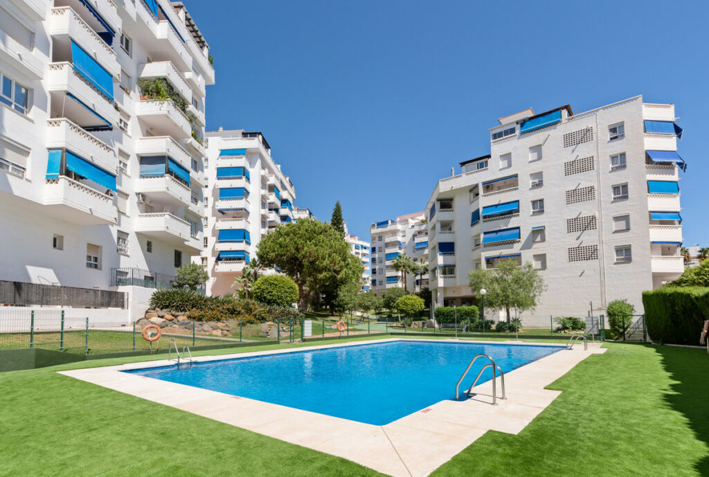 Ground Floor Apartment La Campana Málaga - image 10