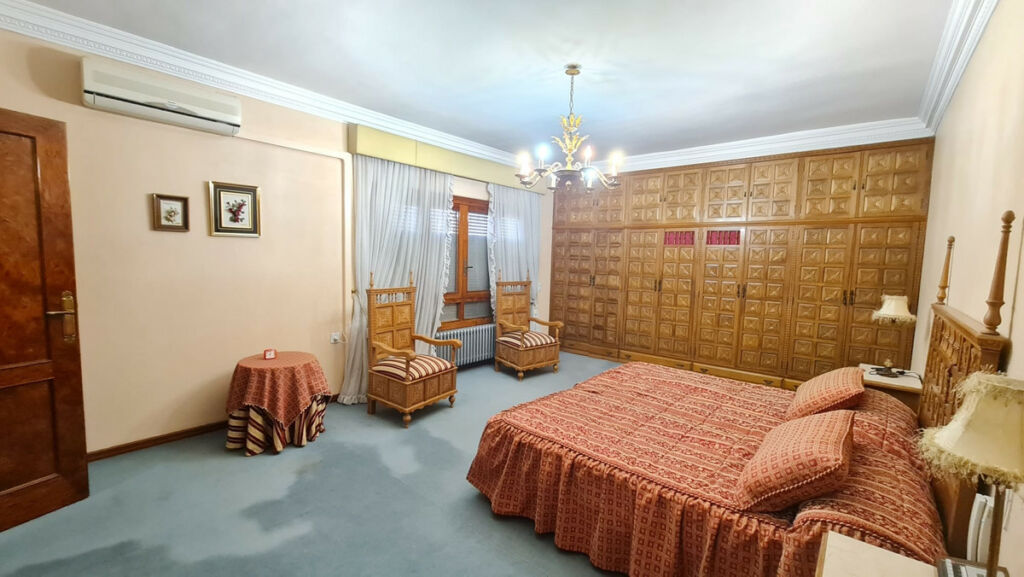Townhouse Elda Alicante - image 10