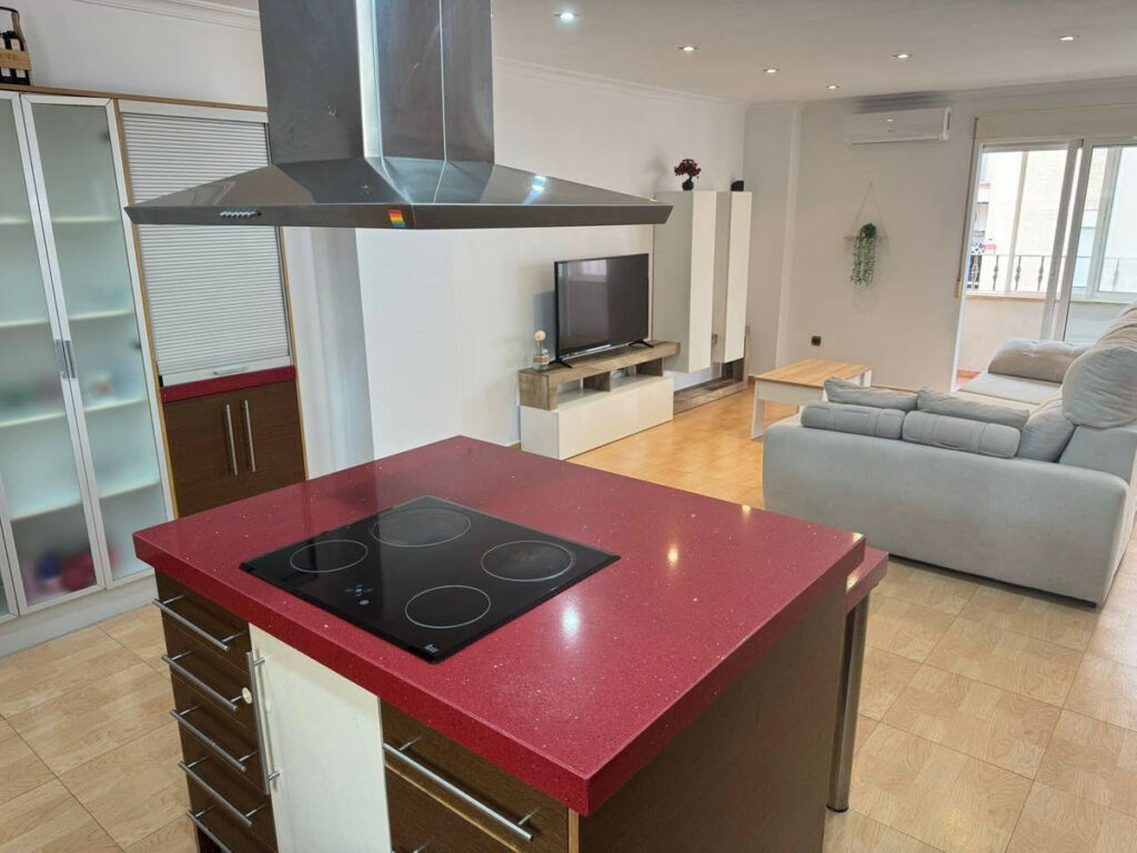 Middle Floor Apartment Torrevieja Alicante - image 10