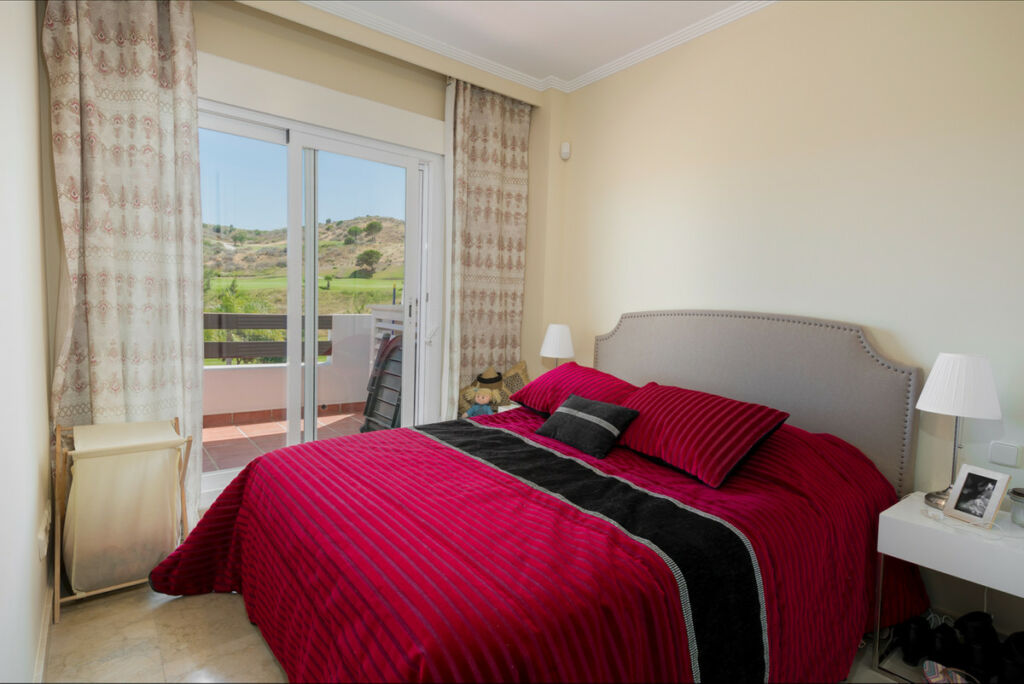 Middle Floor Apartment La Cala Golf Málaga - image 10