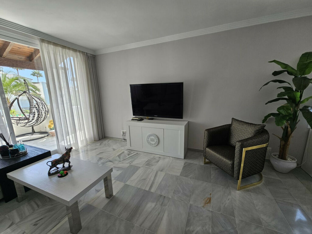 Penthouse Estepona Málaga - image 10