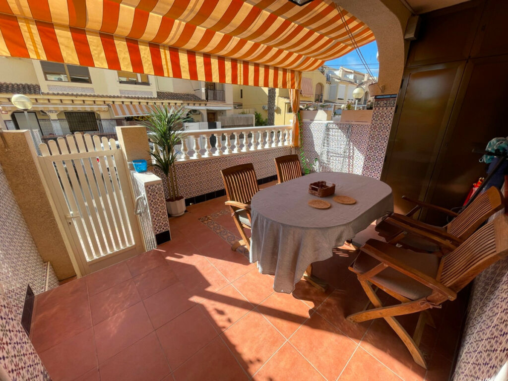 Townhouse Guardamar del Segura Alicante - image 10