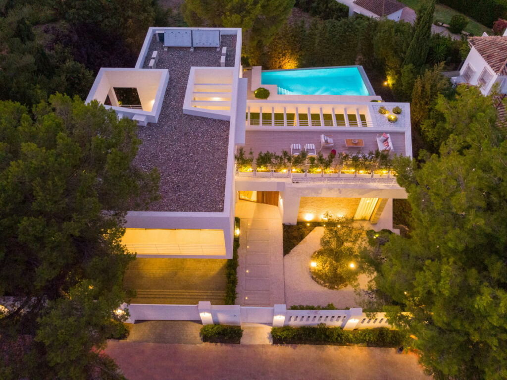 Detached Villa Aloha Málaga - image 10