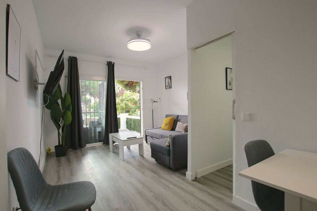 Ground Floor Studio Calahonda Málaga - image 11