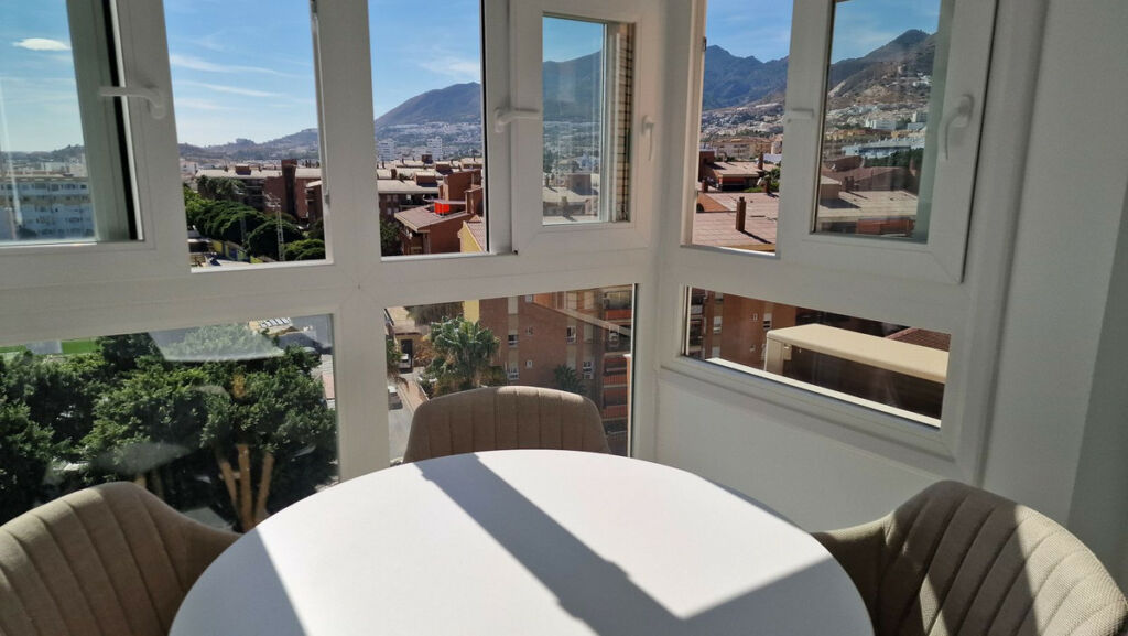 Middle Floor Apartment Benalmadena Málaga - image 10