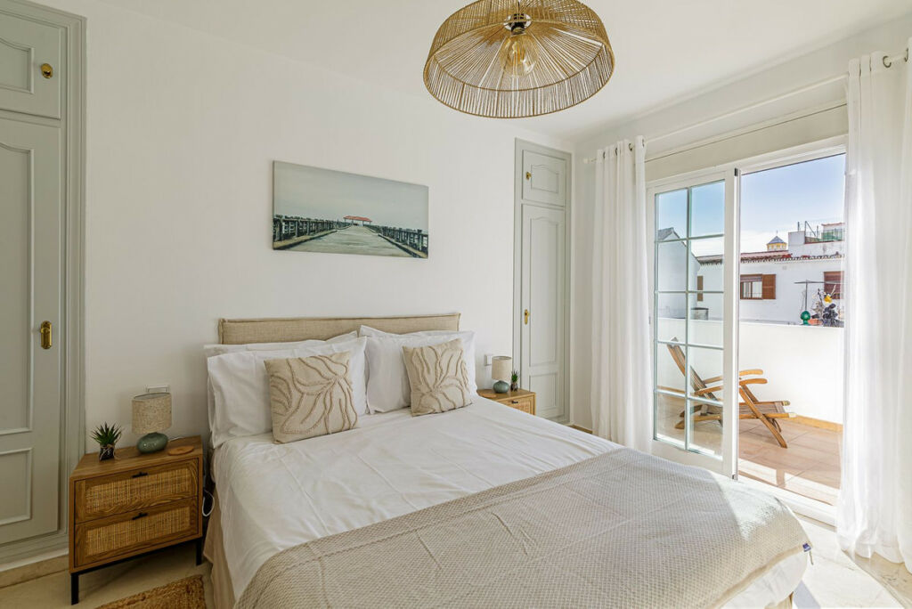 Top Floor Apartment Marbella Málaga - image 10