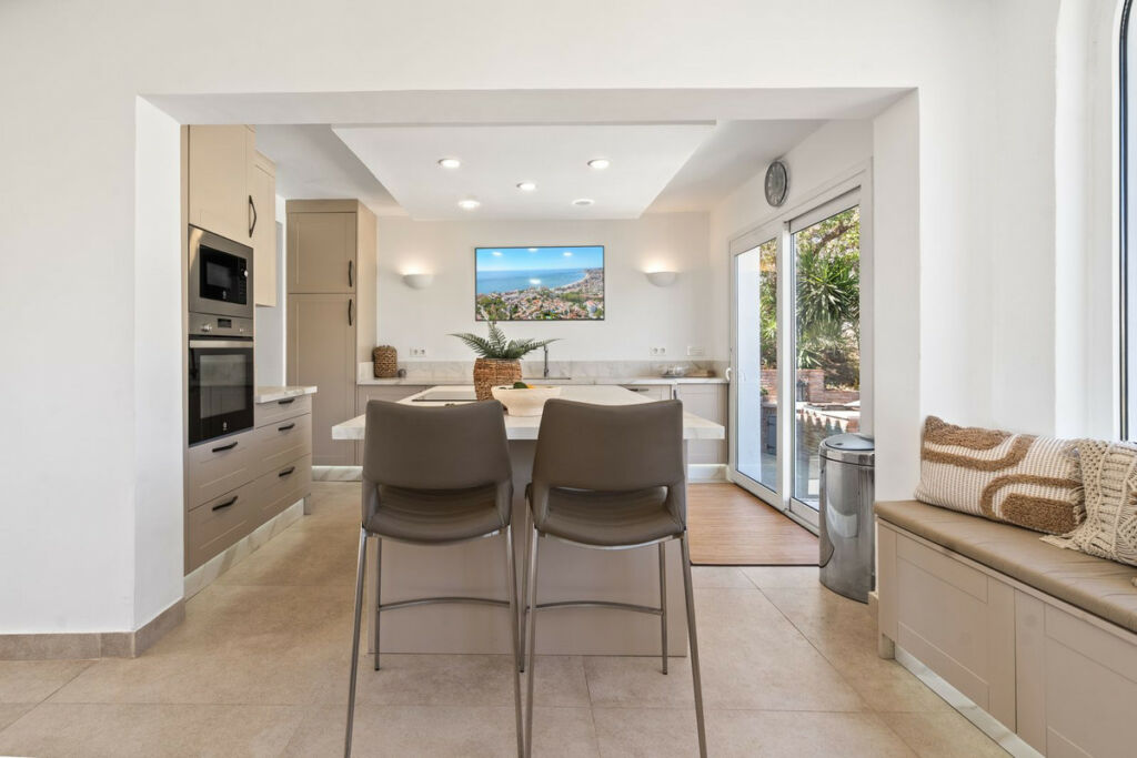 Detached Villa Torreblanca Málaga - image 11