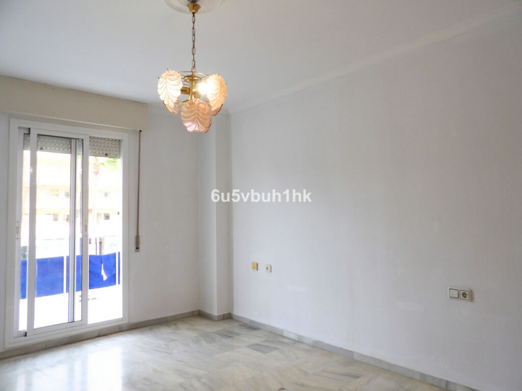 Middle Floor Apartment Fuengirola Málaga - image 11