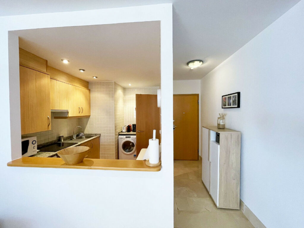 Middle Floor Apartment Calpe Alicante - image 11