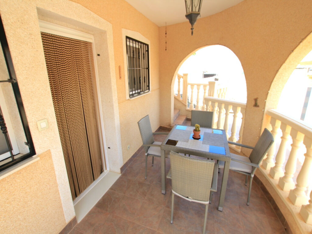 Detached Villa Benimar Alicante - image 11