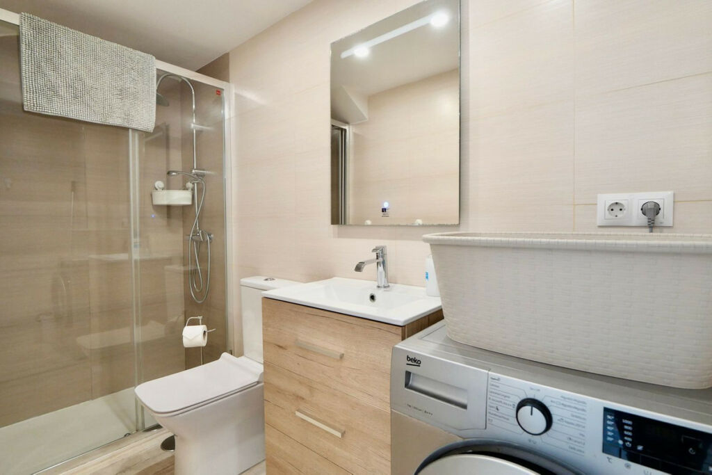 Middle Floor Apartment Puerto de Cabopino Málaga - image 11