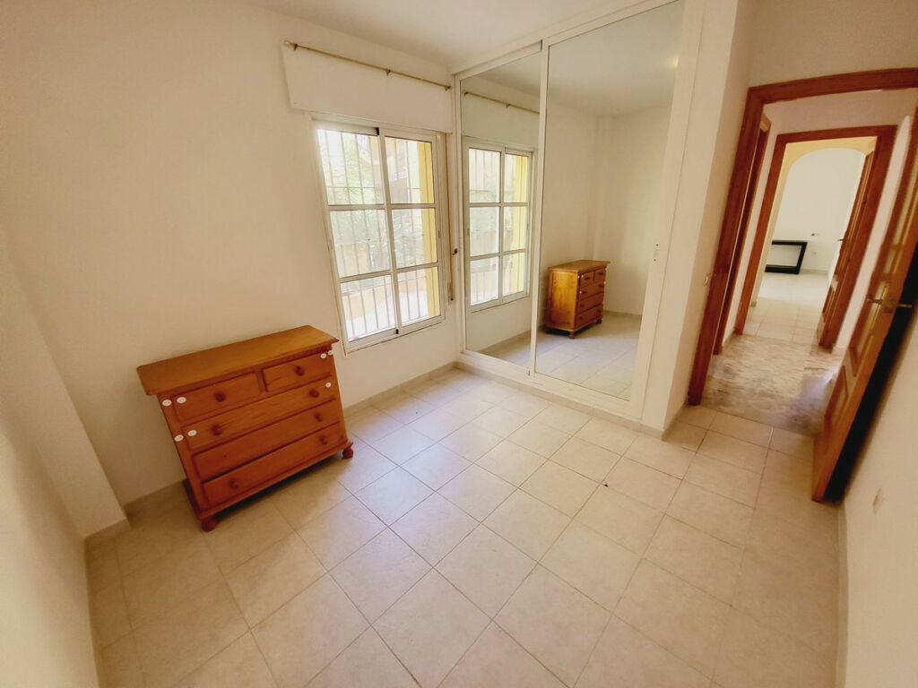 Ground Floor Apartment El Faro Málaga - image 11