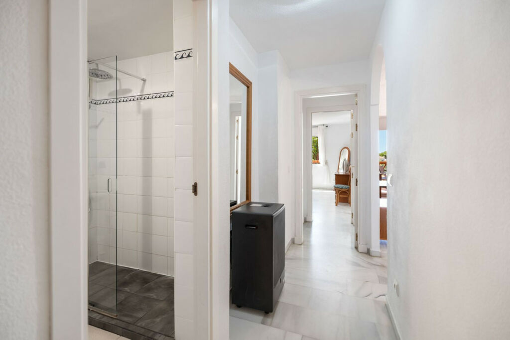 Ground Floor Apartment Marbella Málaga - image 11