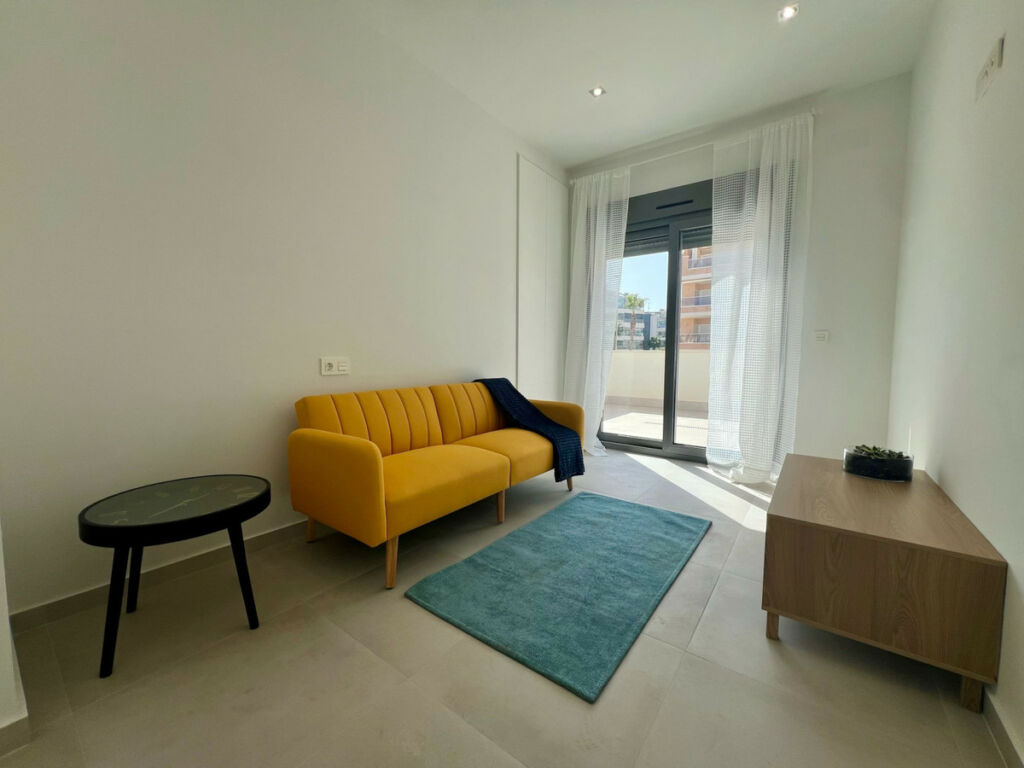 Detached Villa La Zenia Alicante - image 11