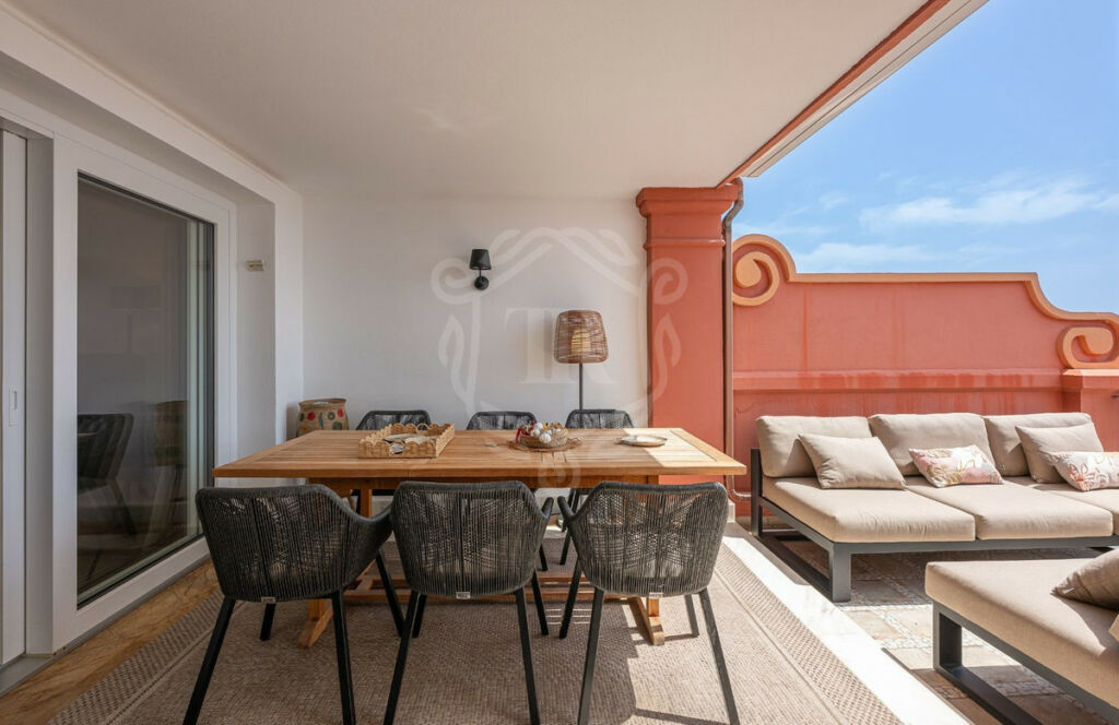 Duplex Monte Halcones Málaga - image 11