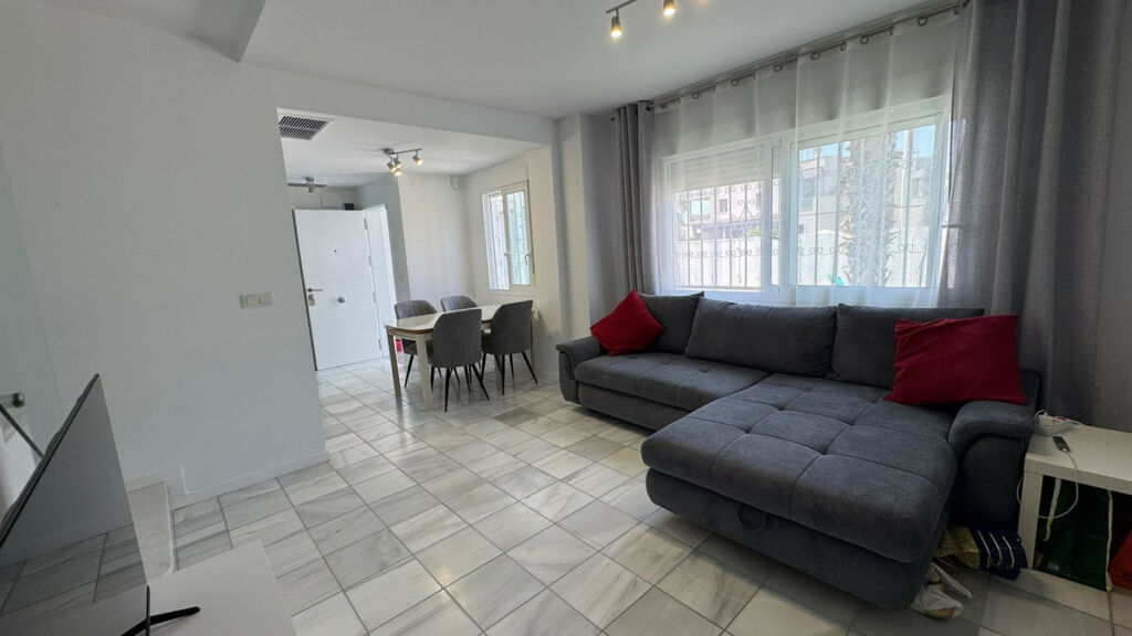 Semi-Detached House Torrevieja Alicante - image 11