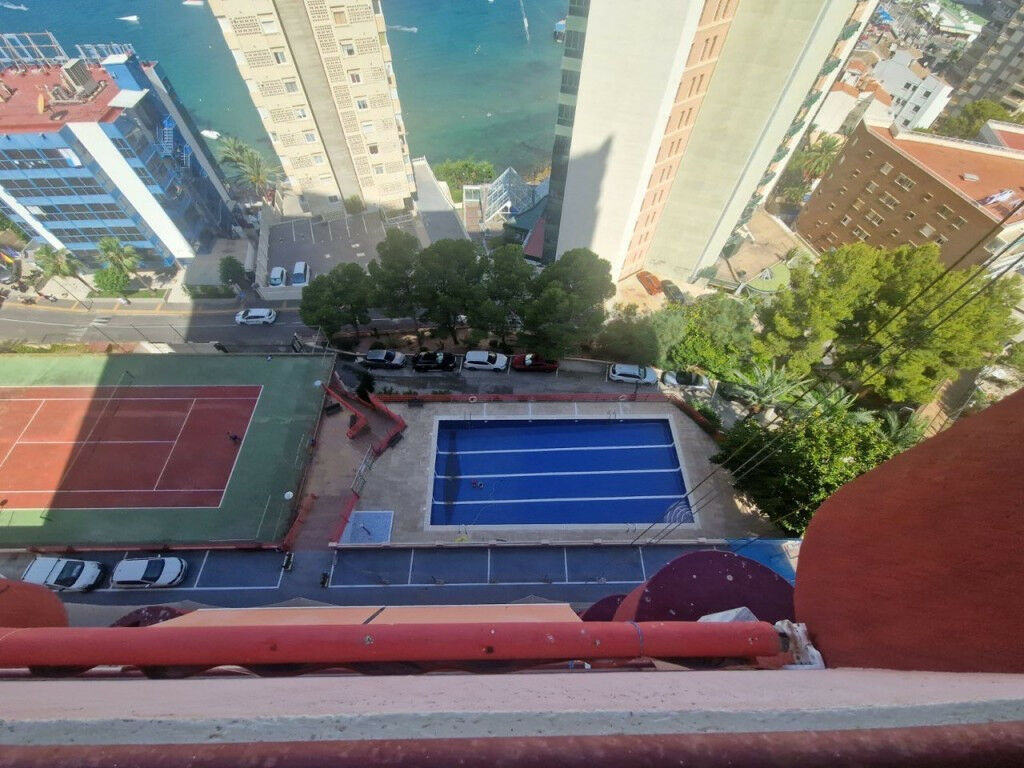 Middle Floor Apartment Benidorm Alicante - image 3