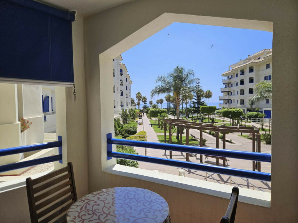 Middle Floor Apartment San Luis de Sabinillas Málaga - image 11