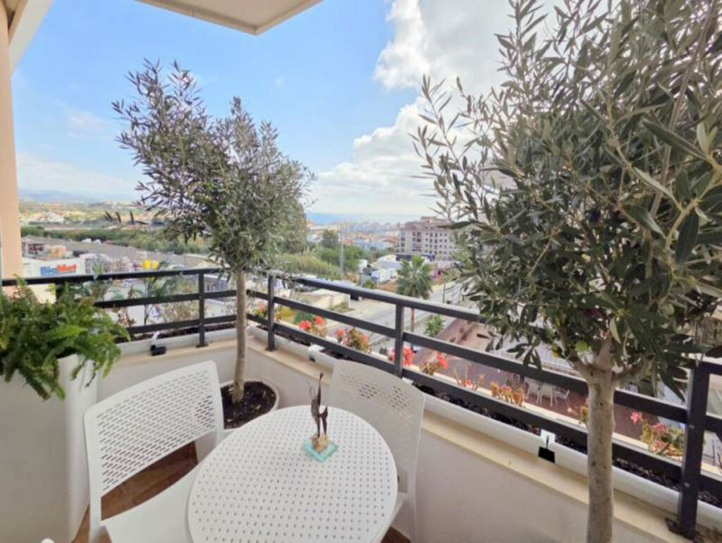 Middle Floor Apartment San Luis de Sabinillas Málaga - image 11
