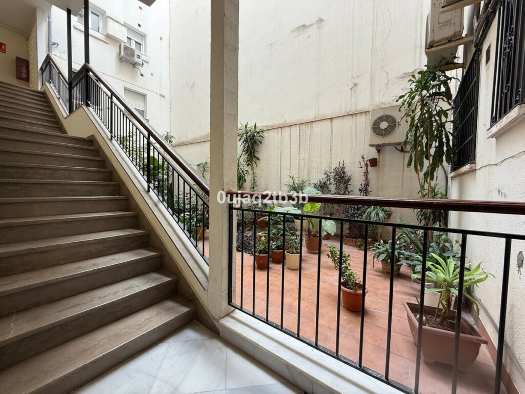 Middle Floor Apartment Marbella Málaga - image 12
