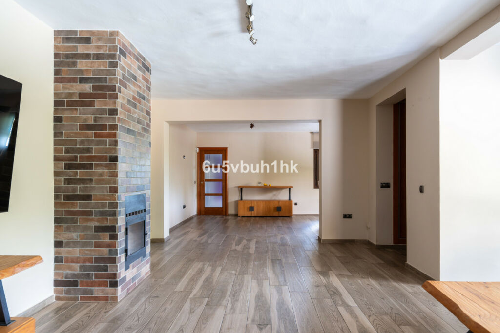 Detached Villa Benalmadena Málaga - image 11