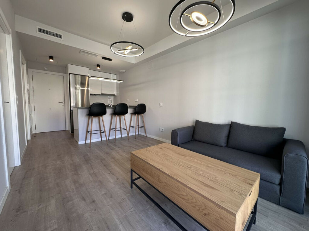 Middle Floor Apartment Las Lagunas Málaga - image 11