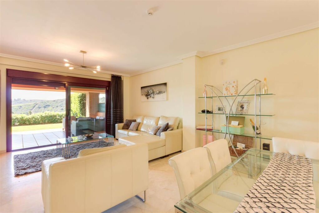 Ground Floor Apartment Casares Playa Málaga - image 11