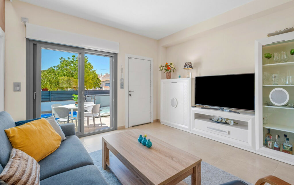 Townhouse Formentera del Segura Alicante - image 11