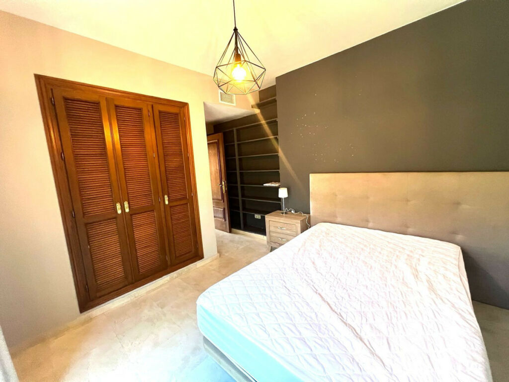 Semi-Detached House Riviera del Sol Málaga - image 11