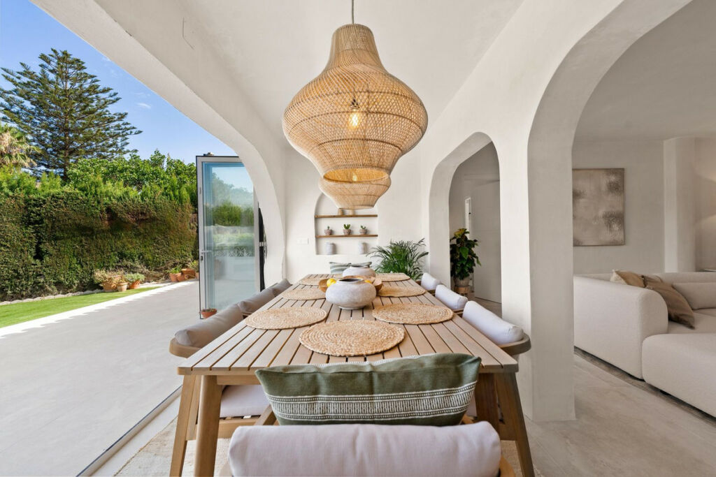 Detached Villa El Chaparral Málaga - image 11
