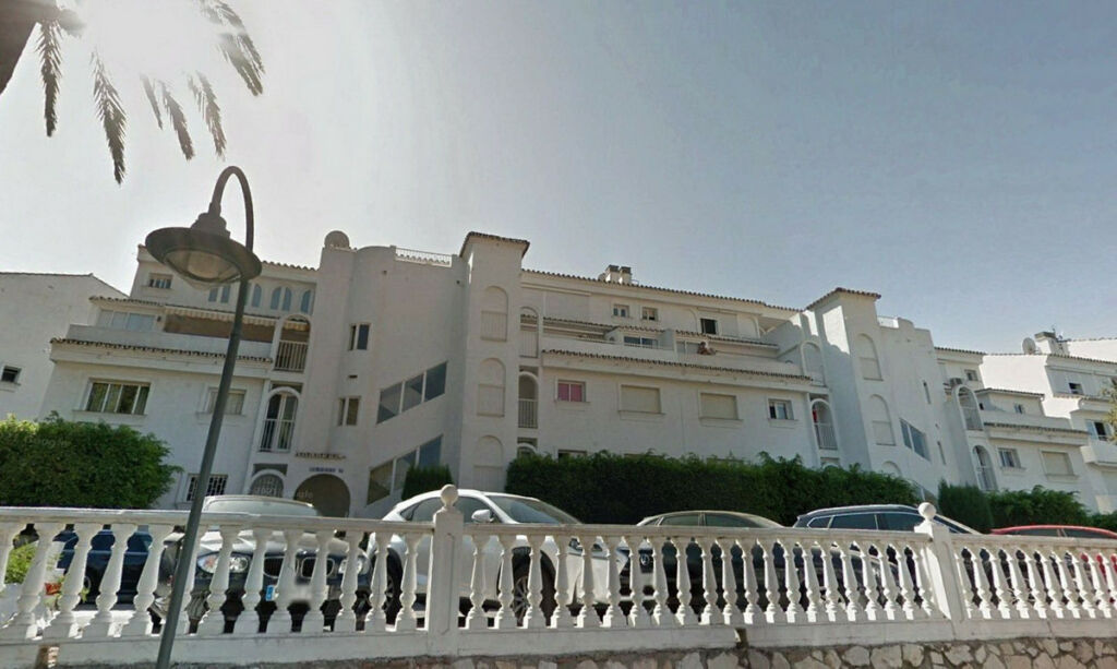 Middle Floor Apartment Marbella Málaga - image 11