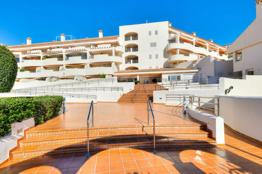 Ground Floor Apartment Benalmadena Málaga - image 11