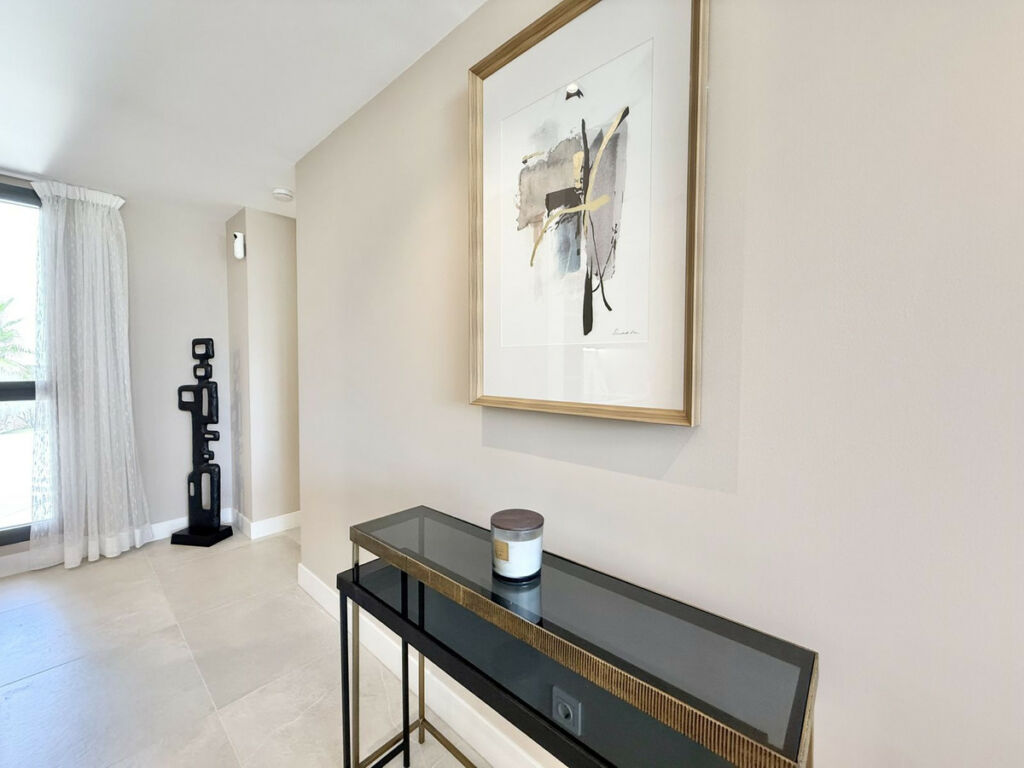 Penthouse Cabopino Málaga - image 11