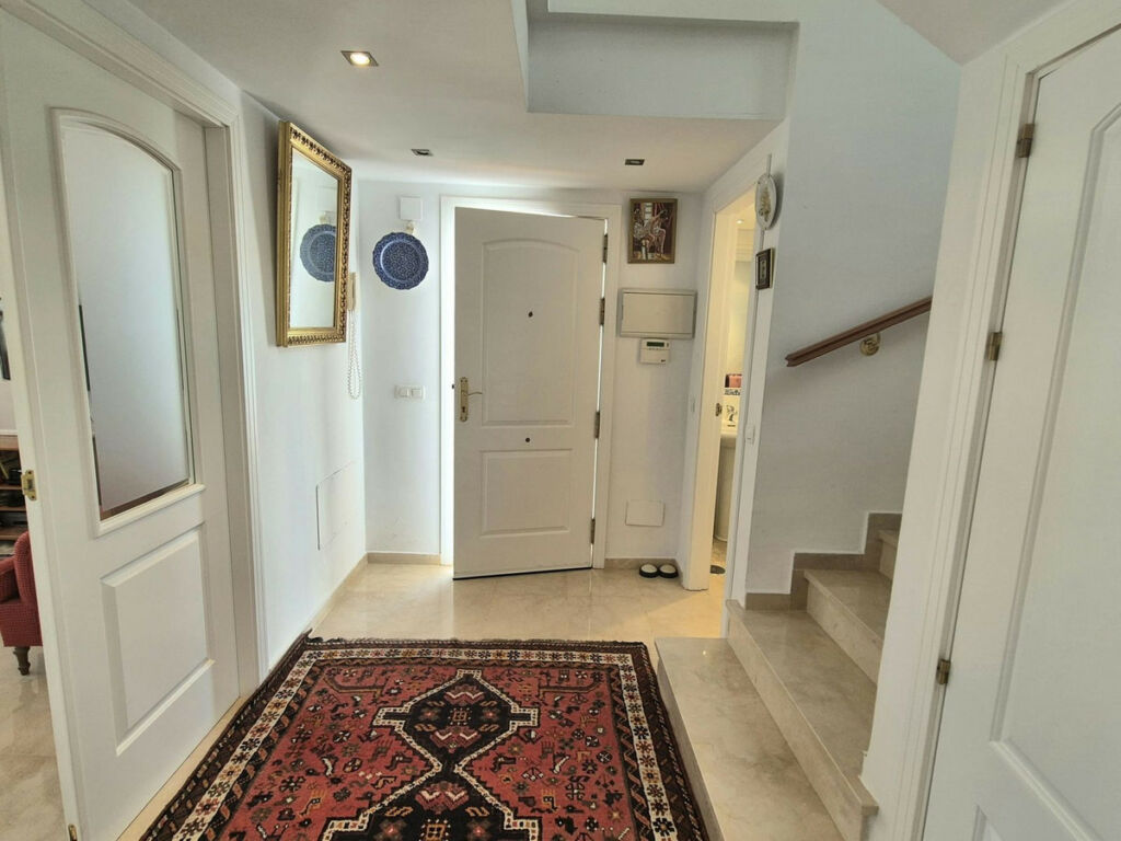 Semi-Detached House Alhaurin Golf Málaga - image 11