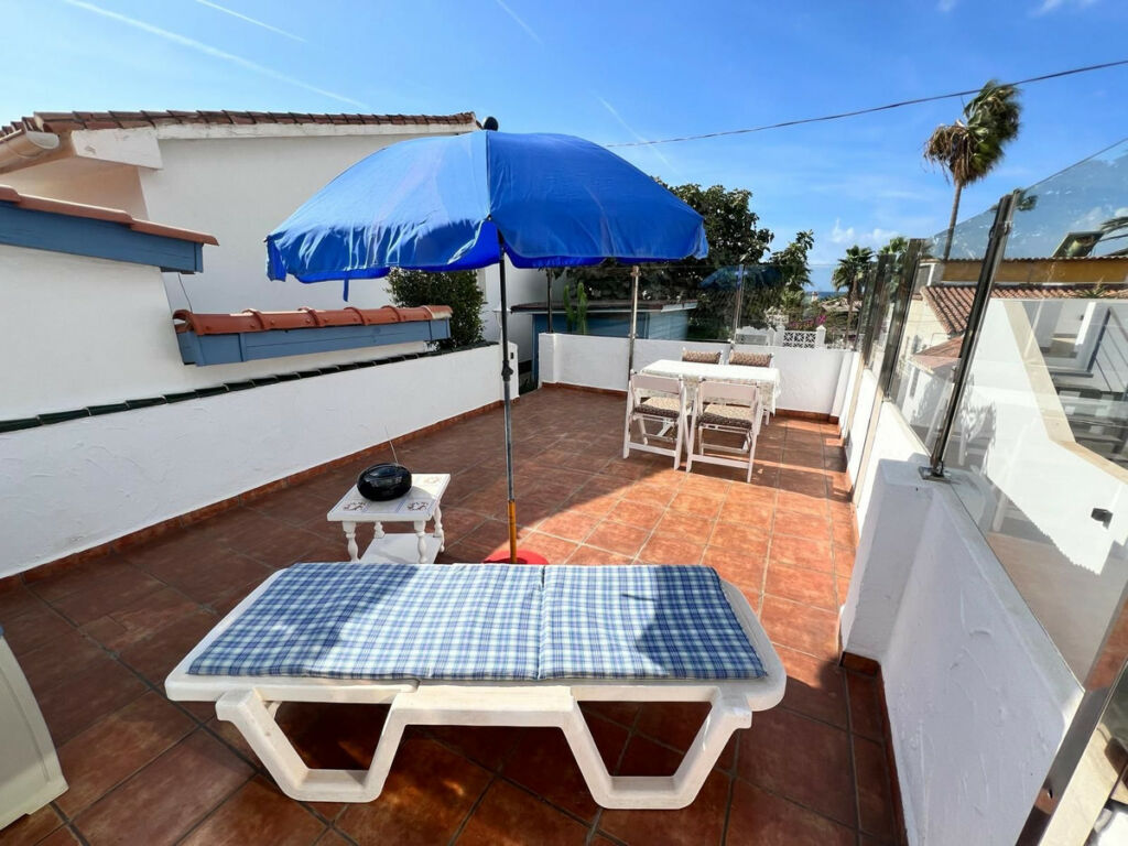 Detached Villa Costabella Málaga - image 13