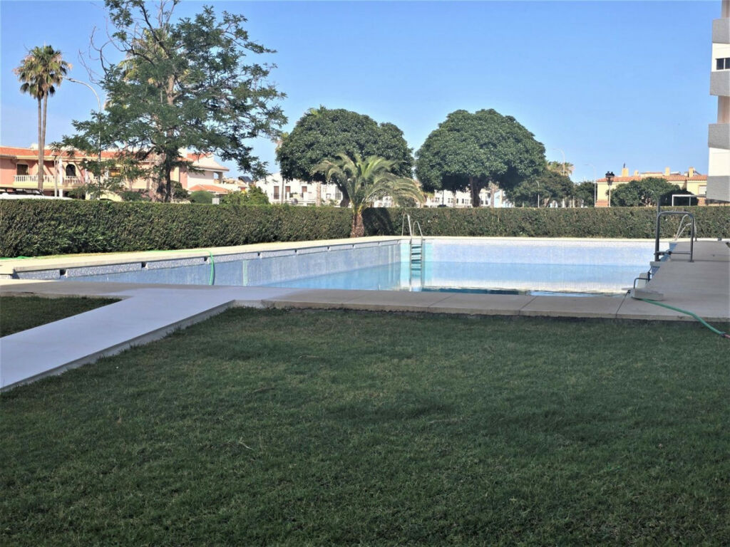 Middle Floor Apartment Torremolinos Málaga - image 11