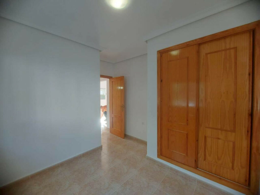 Detached Villa Algorfa Alicante - image 11