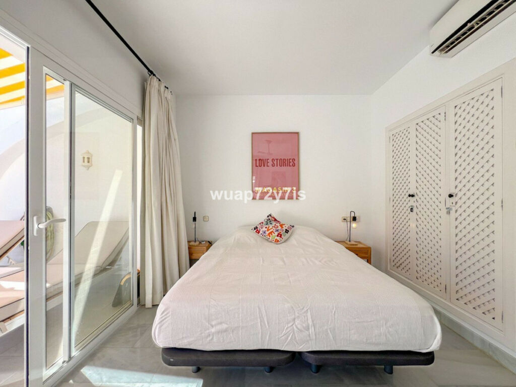 Townhouse Sierra Blanca Málaga - image 15