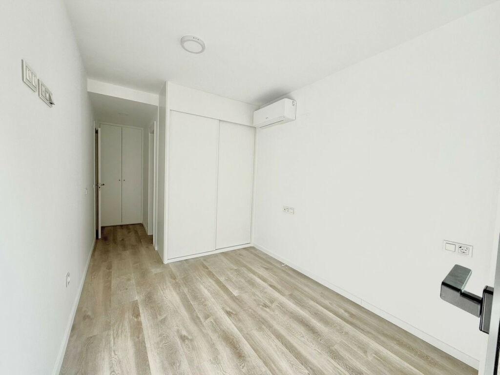 Middle Floor Apartment Fuengirola Málaga - image 11