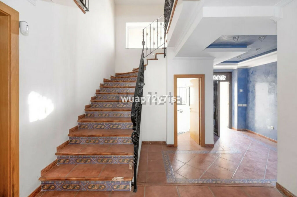 Detached Villa Benalmadena Málaga - image 11