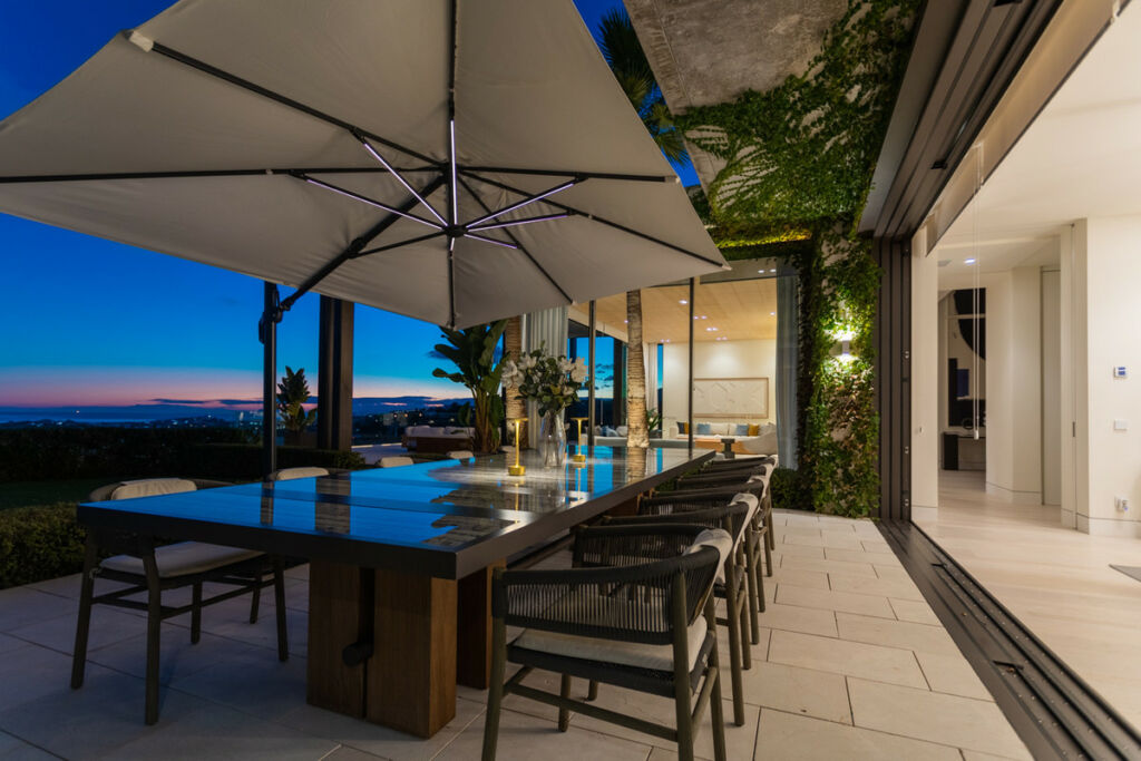 Detached Villa La Quinta Málaga - image 11