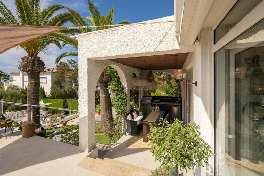 Detached Villa Marbesa Málaga - image 11