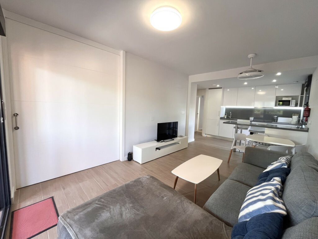 Middle Floor Apartment Villamartin Alicante - image 12
