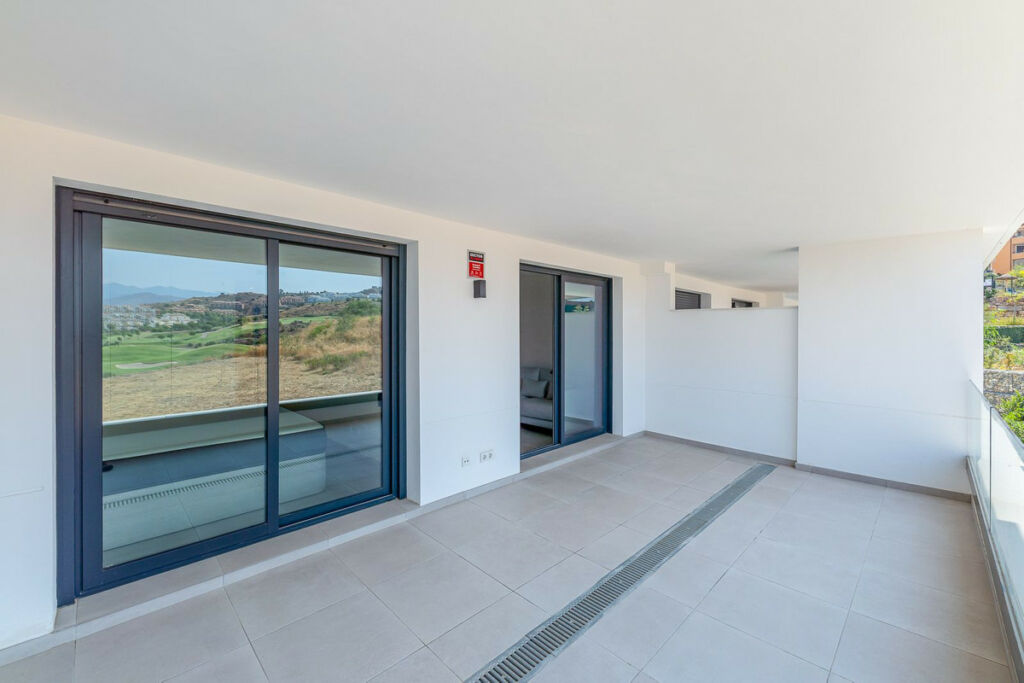 Middle Floor Apartment Calanova Golf Málaga - image 11