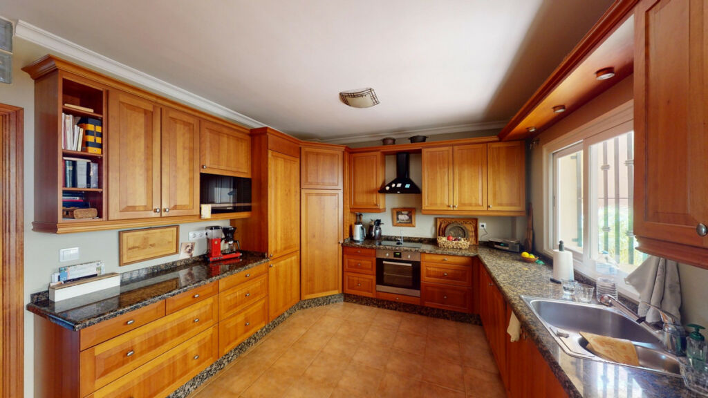 Semi-Detached House Torre del Mar Málaga - image 11