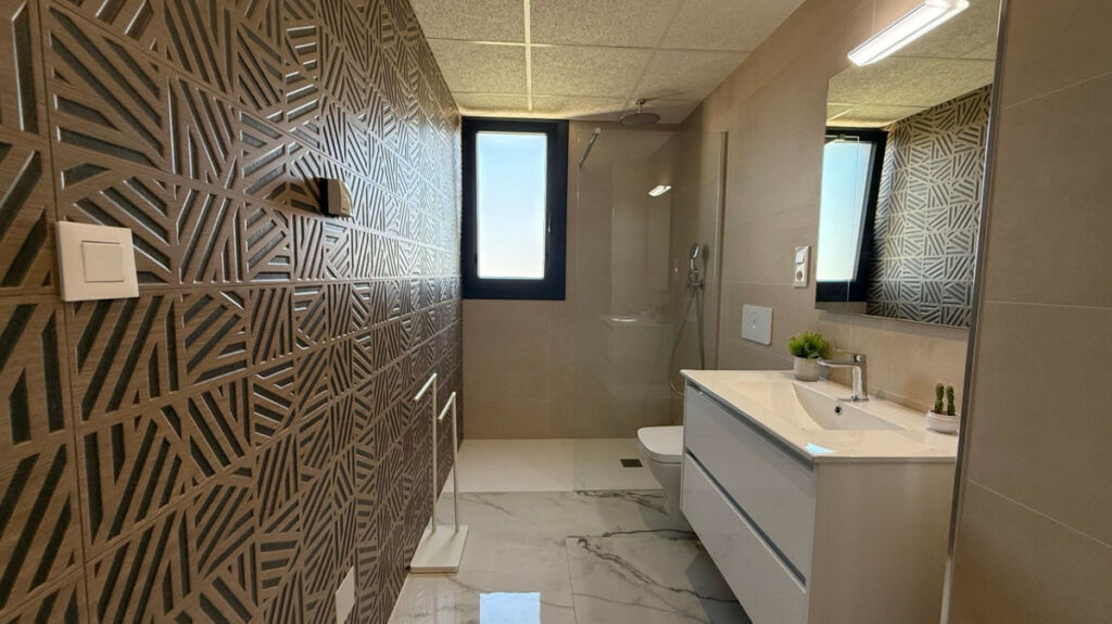 Middle Floor Apartment Orihuela Alicante - image 11