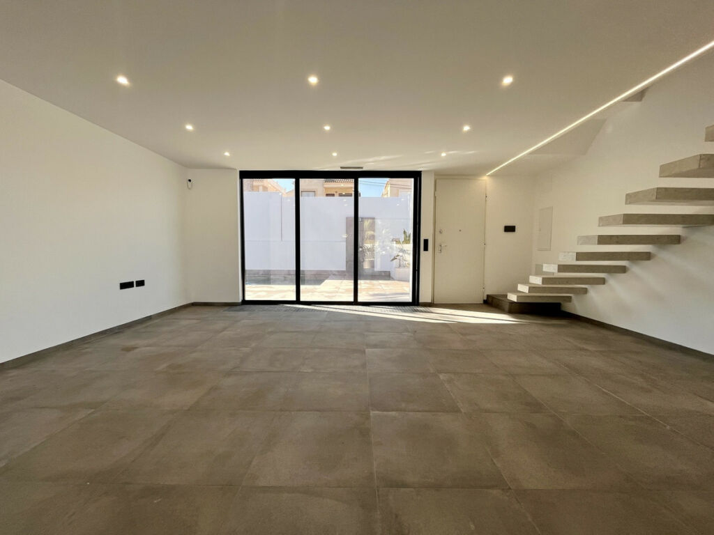 Detached Villa Torrevieja Alicante - image 11