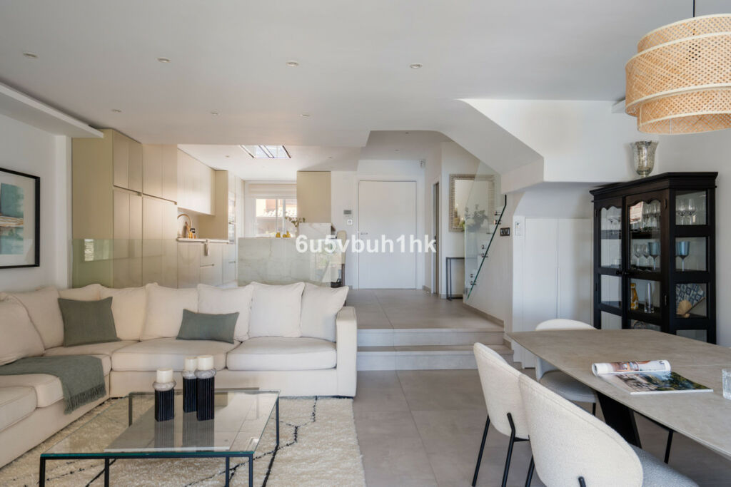 Townhouse Casares Málaga - image 11